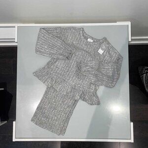 Baby Gap – 2 piece set - Girls Size 3 – Heathered Grey - NEW WITH TAGS